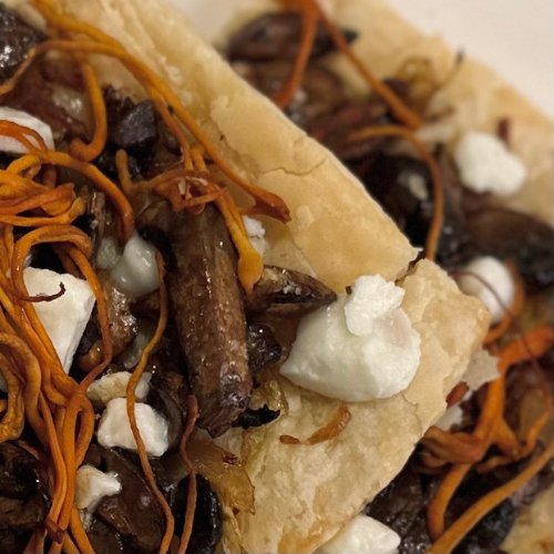 Cordyceps mushroom flatbread recipe