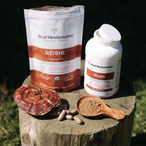 a photo of Reishi powder in a pouch, and on a spoon, and a photo of reish capsules and its bottle