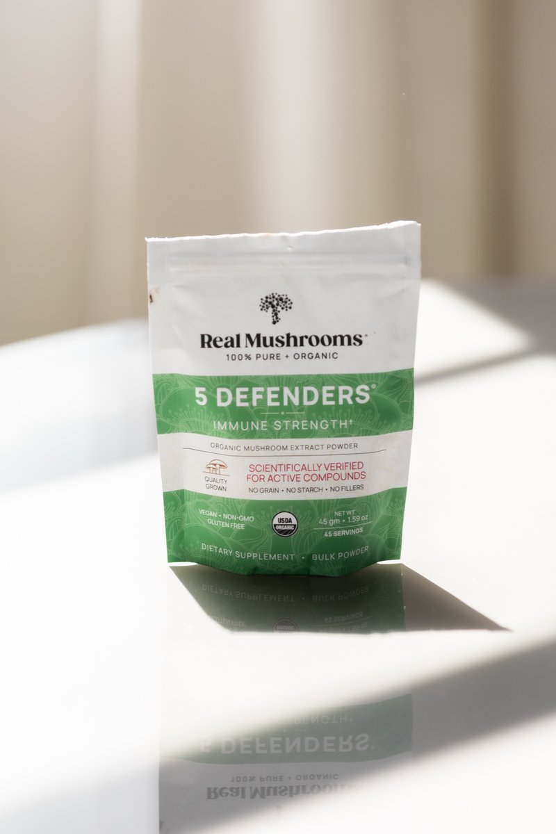 Image of 5 defenders extract powder